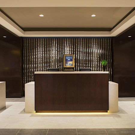 Calgary Marriott Downtown Hotel Exterior photo